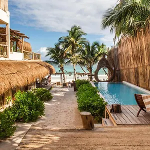 Hotel Dune Boutique Located At The Party Zone (adults Only)