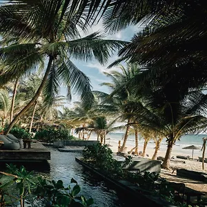 Nomade Hotel